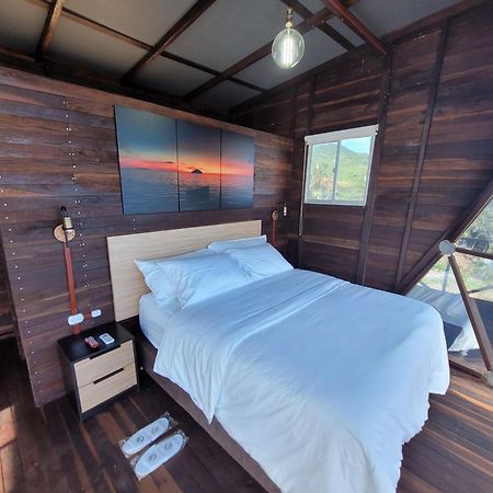 321 Surprise Beach House And Glamping Providencia Island Extérieur photo